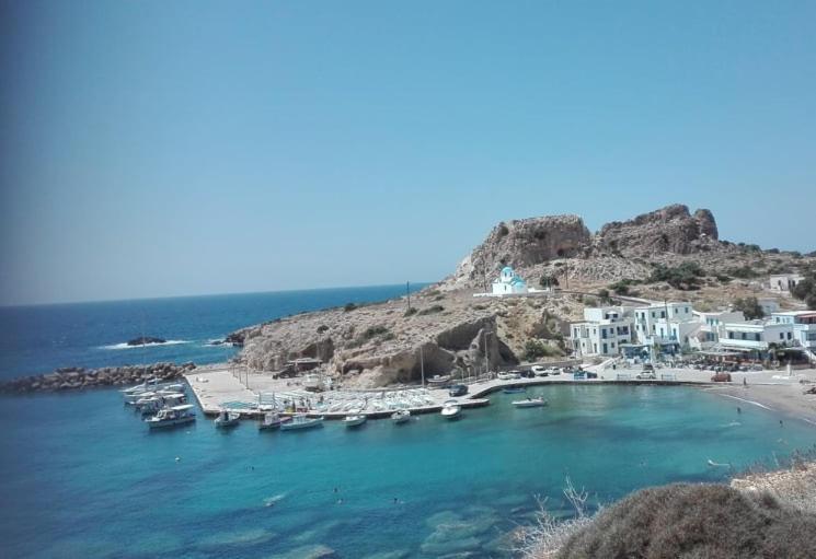 Arkasa Karpathos Seafront Paradisos Foiníkion Exterior photo